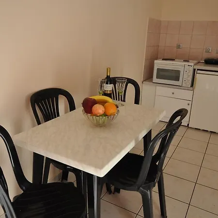 Apartment Ammos
